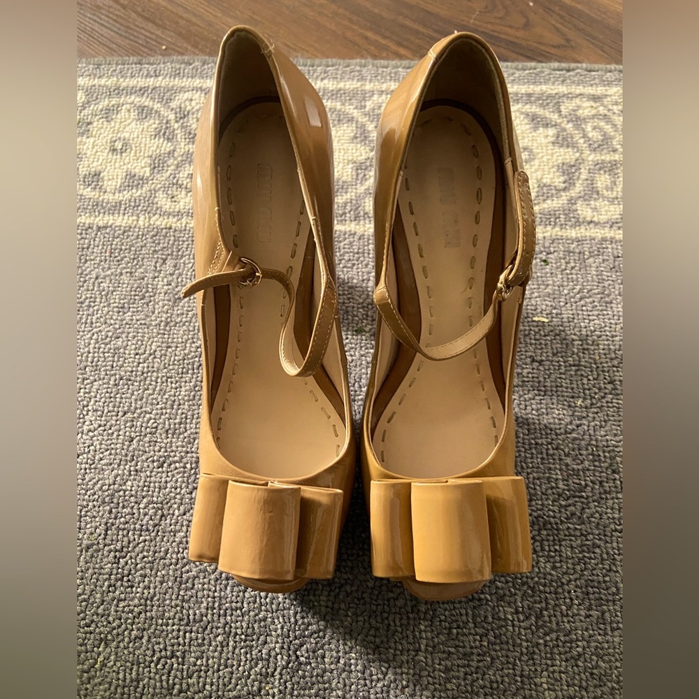 Miu Miu bow high heels